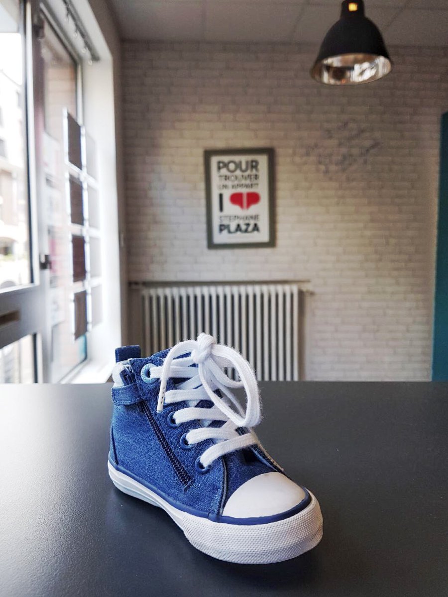 SPIrouen's tweet photo. ⚠️ AVIS DE RECHERCHE
Petite basket recherche propriétaire !

Marque Obaïbi
Pied gauche
Pointure 20

Elle l'attend sagement dans notre agence 1 Rue Racine Rouen. 👟

#netvendeur #obaibi #SPI76 https://t.co/WalvPxVuVs