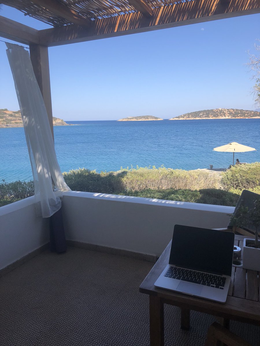 woollygerbil's tweet photo. I’ve been in worse offices #digitalnomad https://t.co/NoTX4YUMHc