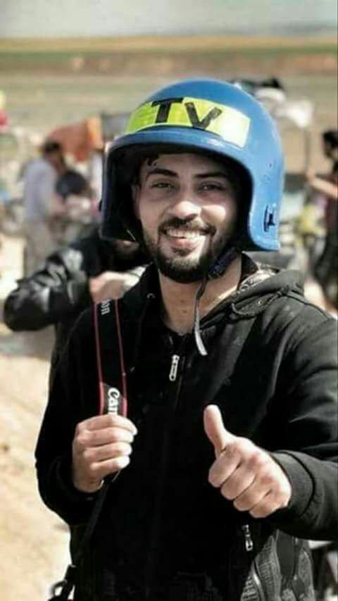 JehadAbusalim's tweet photo. Palestinian photojournalist Ahmad Abu Hussein passed away after he was gravely injured while documenting the #GreatReturnMarch in #Gaza. Ahmad was wearing a clearly visible press vest &amp; helmet. Here is how he was shot: https://t.co/qAp6I3sMM8 #Journalismisnotacrime #Israel #IDF https://t.co/qwzsrCe0q6