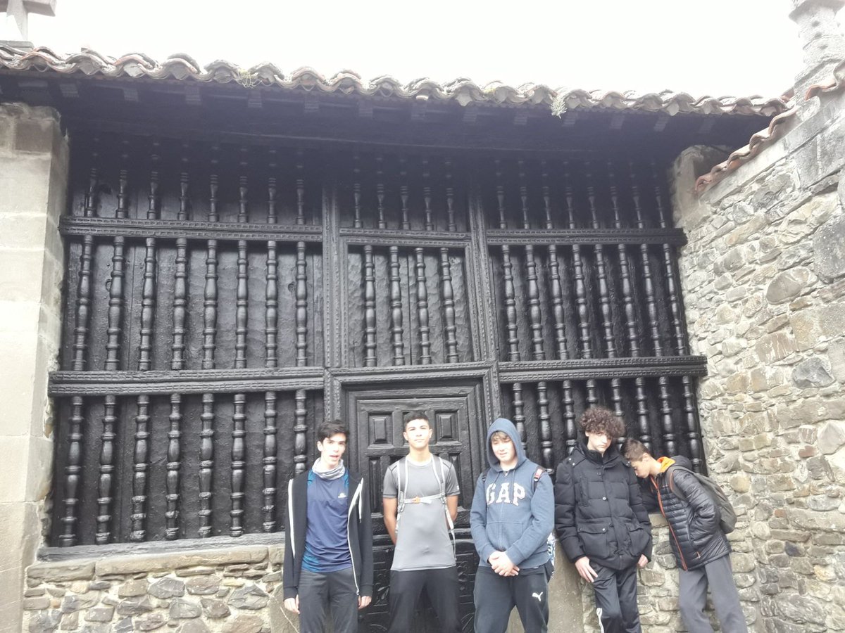 GCasteldefells's tweet photo. @18Viaje 1 ermita virgen de valmayor 
2 madera https://t.co/mhXQ9714zR