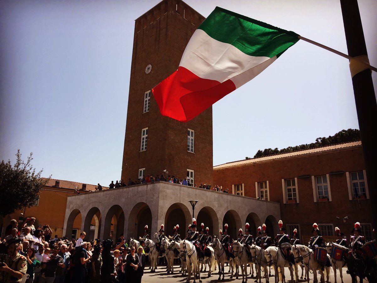 Vivo qui da quando sono nato e sono orgoglioso di #Pomezia, città di accoglienza e del lavoro. Per questo ritengo fondamentale il lavoro delle persone che si impegnano a ricordare e far conoscere la nostra storia, trampolino di lancio per il nostro futuro.
#25aprile #Liberazione