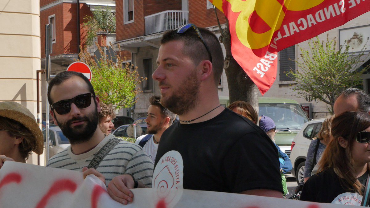 altraideadicitt's tweet photo. #AltraIdeaDiCitta' #Ancona 
@altraideadicitt #25aprile
Ieri ,oggi e domani , contro ogni fascismo. 
Dalla Resistenza contro il nazifascismo alla Resistenza odierna contro la prevaricazione e la discriminazione. Resistiamo, Oggi e sempre #Resistenza.
Vai su https://t.co/UImiPiYhvY https://t.co/3WysdsndC8