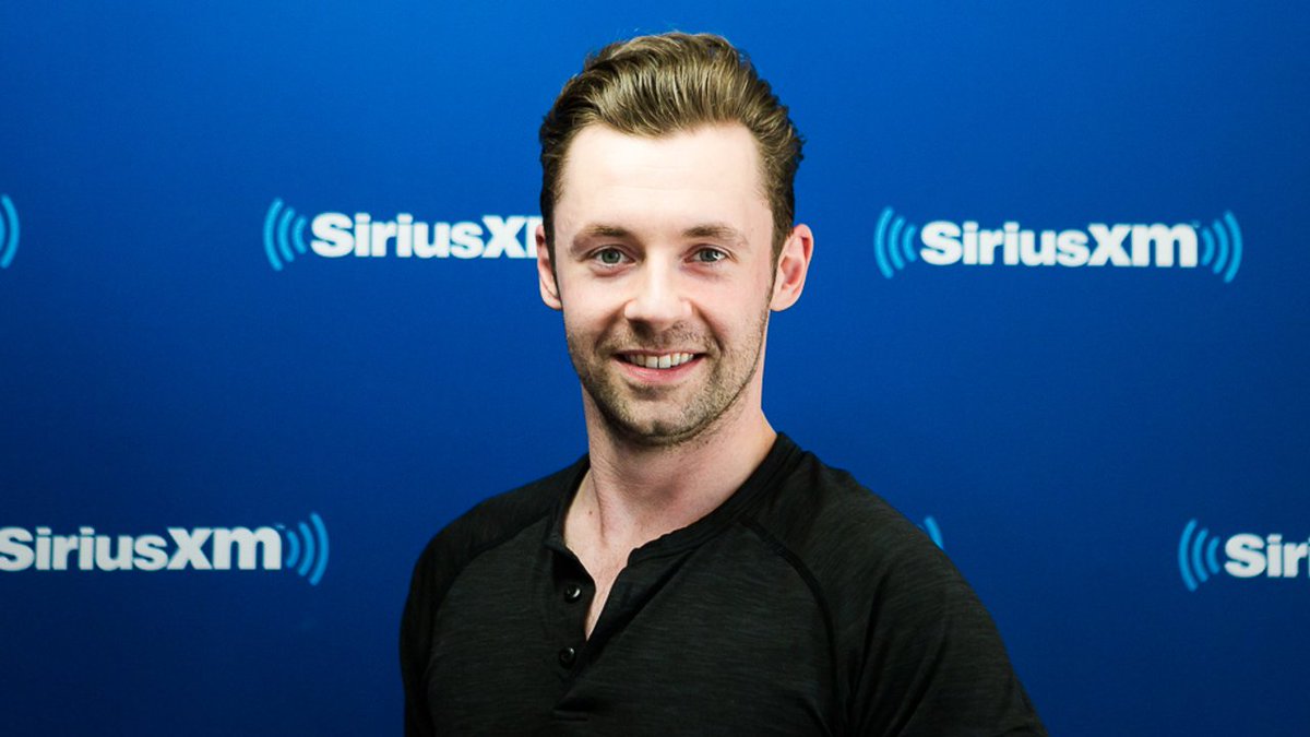 thereviewsarein's tweet photo. *NEW* We caught up with Shawn Austin in Toronto for a new Interview & round of 5 Quick Questions!!! https://t.co/P3PjCo24Ky #countrymusic #interview #5QuickQuestions https://t.co/XuIHStWHuM