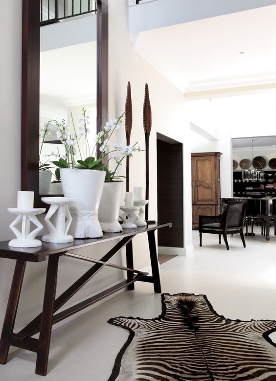 amatuli_sa's tweet image. We've got hides for every #style! Nguni or #zebra, hides in unsuspecting places can add that “country chic” feel or warm up a modern minimalist space. Let them adorn your walls or tables, they're so much more than just your average "rug". #decor #home