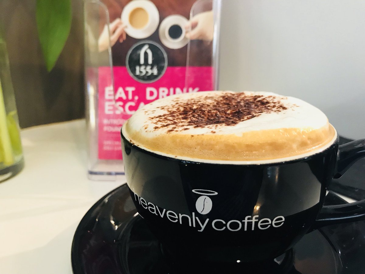 1554coffee's tweet image. Our heavenly cappuccino ☕️ 😇@1554coffee @sheffcath @HeavenlyCoffee  #cappucino #frothy #chocolate #coffeeshop #coffeetime