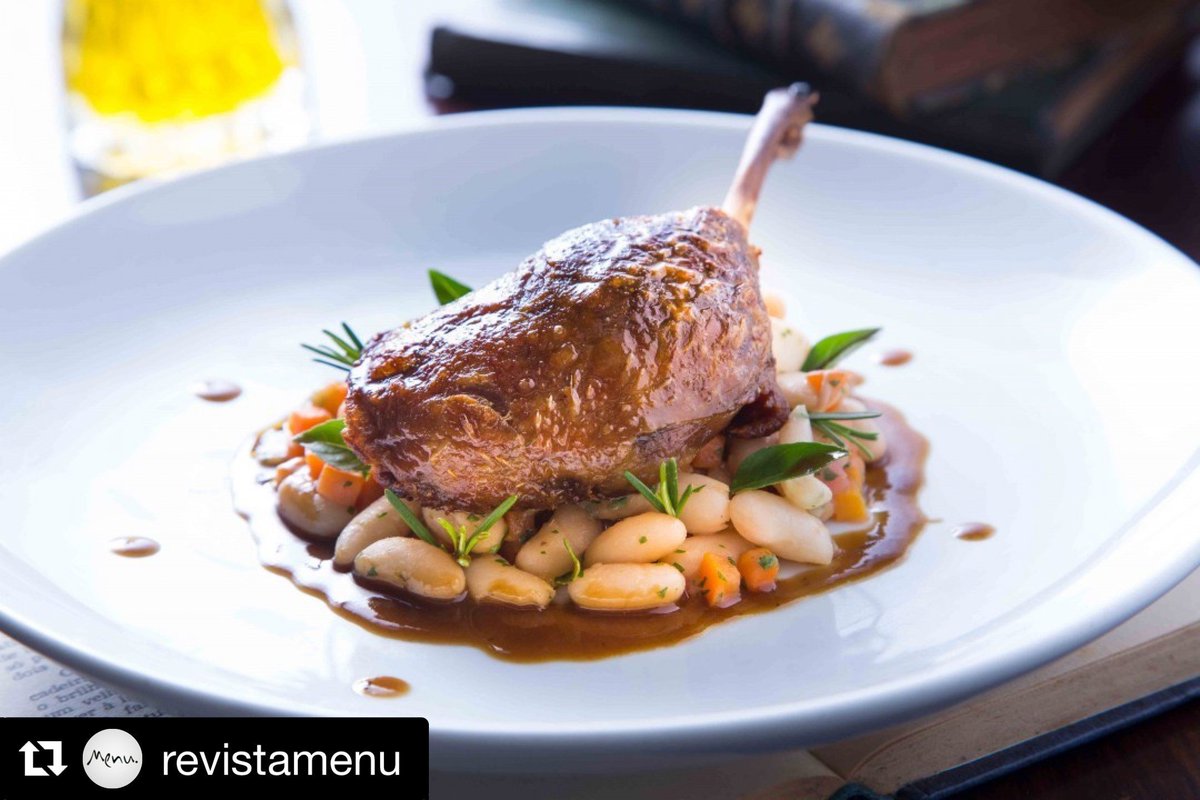 leboubistro's tweet photo. Nosso novo menu assinado por Renato Carioni está bombando! Dá uma olhadinha na dica que a Revista Menu postou! #Repost @revistamenu https://t.co/bkYc70KTV3