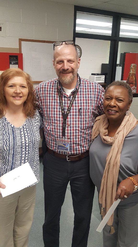 Lakewood_HS's tweet photo. Happy Administrative Professionals Day! @Lakewood_HS is grateful for Ms. Dale Helms & Ms. Bobbie Alexander and for all they do for our faculty and staff! #LeopardPride #administrativeprofessionalday #adminstrativeprofessionalsweek https://t.co/7garJk8UG3