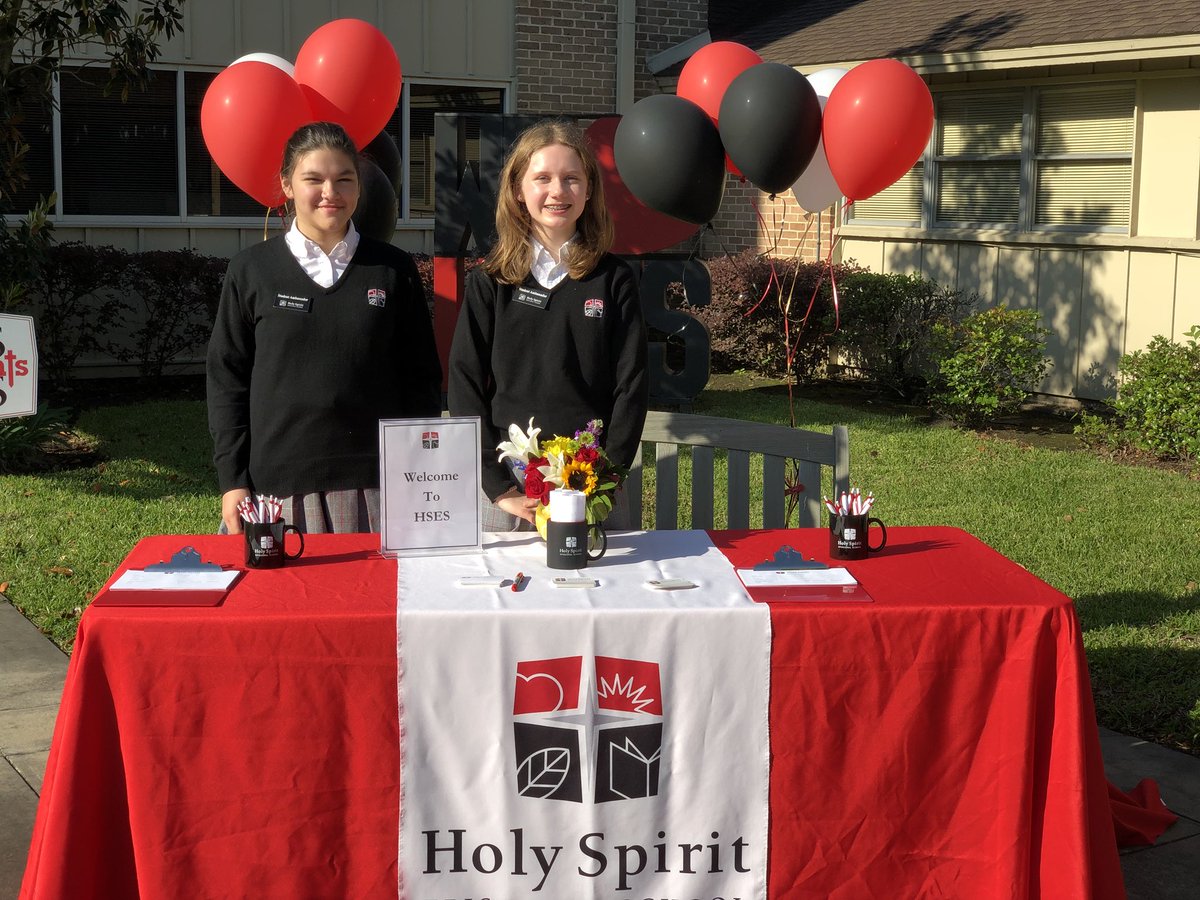 hsessaints's tweet photo. #HSESMiddleSchool Student Ambassadors are ready to greet #HSESOpenHouse prospective parents. Welcome! #ContinousEnrollment https://t.co/GoGX5JosjH