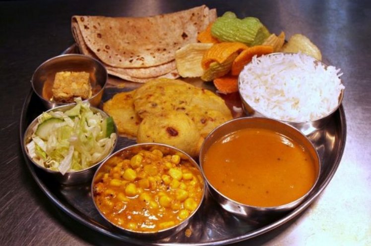 Congrats to <a href="/MokshCardiff/">Moksh</a>, <a href="/TheMidlandTapas/">TheMidlandBeaumaris</a>, <a href="/CotteswoldDairy/">Cotteswold Dairy</a>, <a href="/elsalsamx/">El Salsa</a>, <a href="/VegFoodStudio/">Vegetarian Food Studio</a>, Gemelli of Newport &amp; The Dragon Palace at the annual Food Awards Wales. Hungry now...
#eatlocal #shoplocal #shopindie #indieretail
ow.ly/dhV630jEx8y