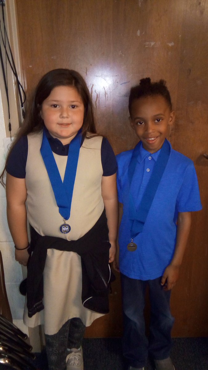 TalkAboutWillis's tweet photo. #Kiwanis provided awards for "Best Character" and "Most Improved" congratulations to the winners in 2E! #lockheedunited https://t.co/zDsczcvmKg