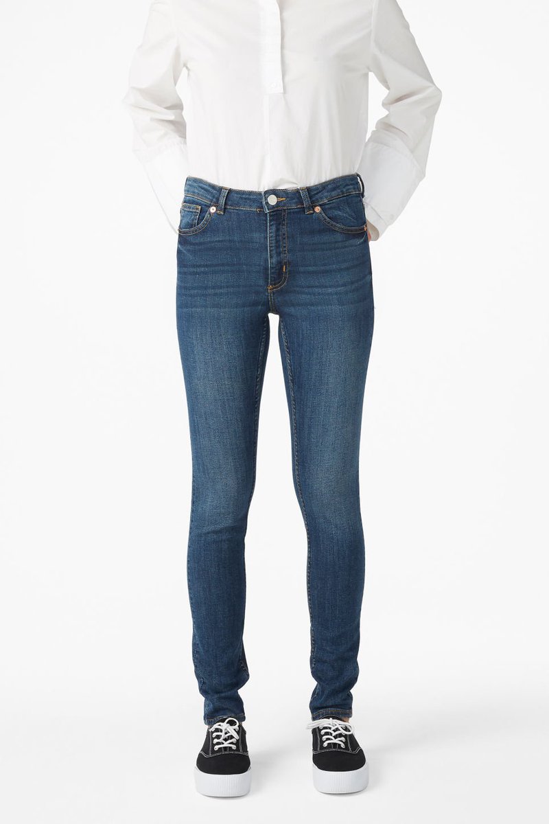 labeautedelam's tweet photo. #MinuteMode Je ne trouve jamais rien chez @monkiworld car le style est trop spécial pour moi mais alors je kiffe leur jean Mocki ! Matière stretch extra et solide (coton bio), confortable, belle coupe qui met ton booty en valeur, je le rachète systématiquement ! https://t.co/ORyKyktwWW