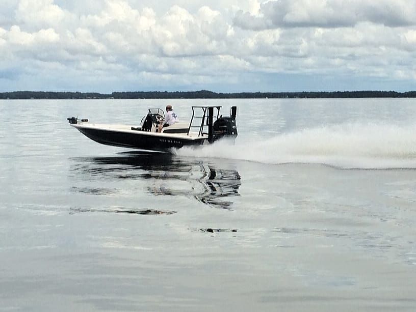 AMSBoats's tweet photo. A couple of photos for your #OnthewaterWednesday! #AMSBoats #AmericanMarineSports #Boats #Boating #Onthewater #BoatPride #Humpday #Wednesday #Halfwaythere https://t.co/8hUpJQY1Yl