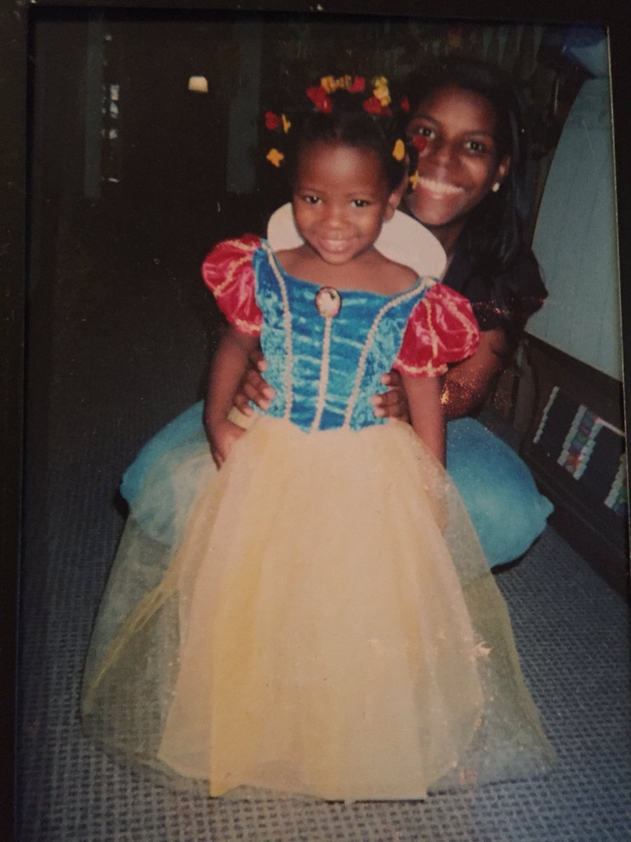 shayharriss's tweet photo. happy birthday mom!💓💓 thank you for everything you do for me and for always putting up w me! i love you so much and i proud of you for getting teacher of the year! you are always there for me! have an amazing day!you deserve it more than anything! https://t.co/kbs6CVKy1d