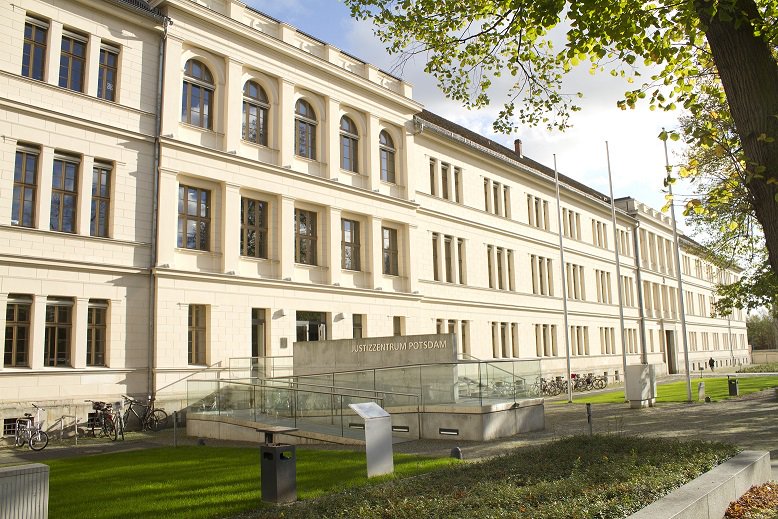 IVSNews's tweet photo. Rechtsstreit beendet! @IVSNews und @BFFSNews erreichen eine Änderung der Vertragspraxis der Hermes Synchron: https://t.co/CsE5lpuplg https://t.co/cd7Oeor2ge