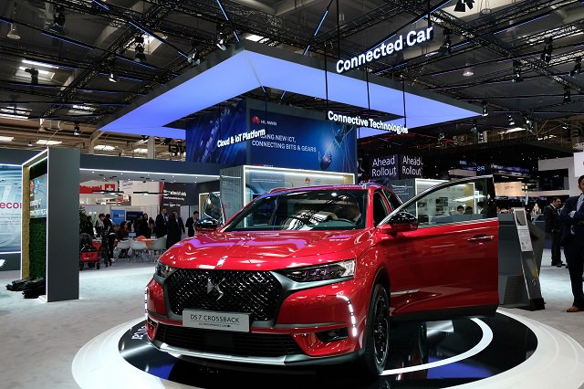 IoTNow_'s tweet photo. Huawei &amp; Groupe PSA’s first connected vehicle debuts at HANNOVER MESSE 2018 https://t.co/1LCCR78T5B #IoT #ConnectedCar #AutonomousVehicles https://t.co/Cq8LVFWP2t