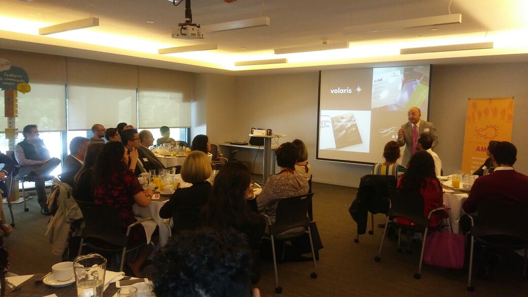 Estamos en "Comunicar con (o contra) la marca", a cargo de Josep Palau de <a href="/_ideograma/">IdeogramaConsultores</a>.

#DesayunoAMCO