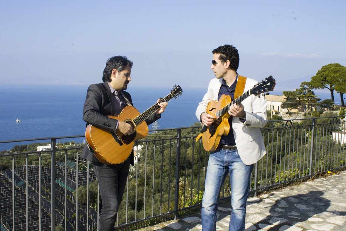 magicmelodyMM's tweet photo. [ Le nostre formazioni • MELODIE D’AUTORE ]
.
.
.
#magicmelody #guitarists #guitars #musicians #play #sea #sorrento #instagood #instalike #duo #twoguitarists #guitarplayer #guitarman #guitarlover https://t.co/iTcn38J4Zo