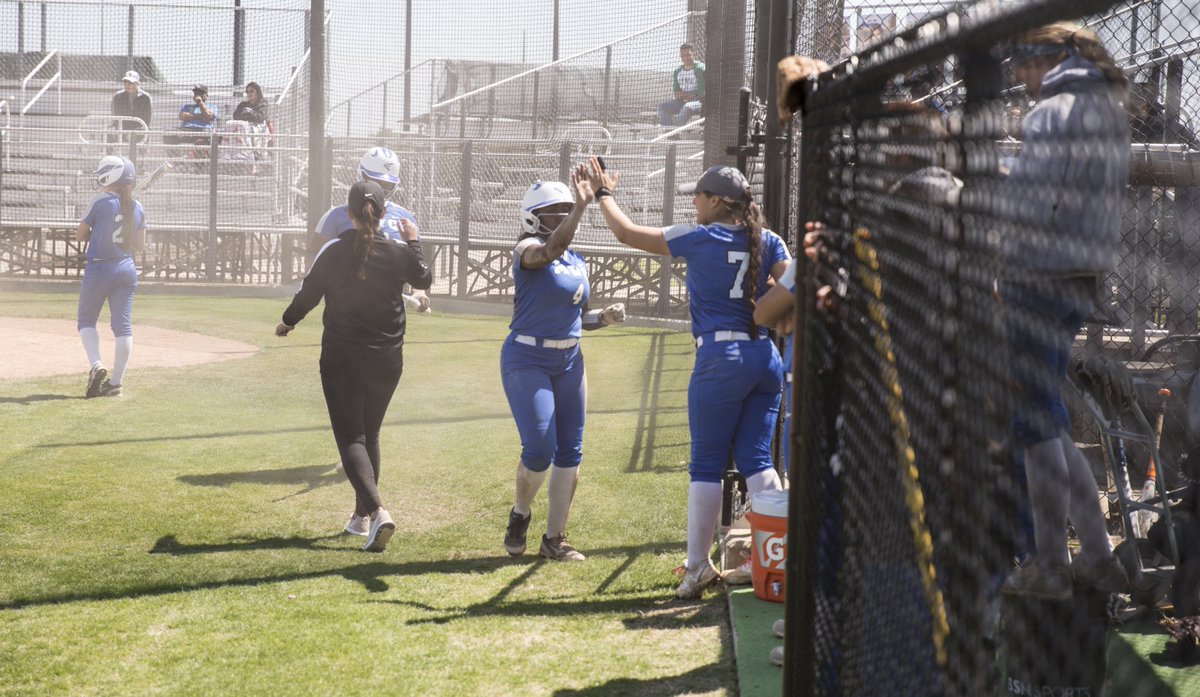 MVClionsoftball's tweet photo. Thank you David, for capturing some really cool shots from our home finale! @MVConline @AthleticsMVC 💙🦁 https://t.co/Qq8uGmOLVF