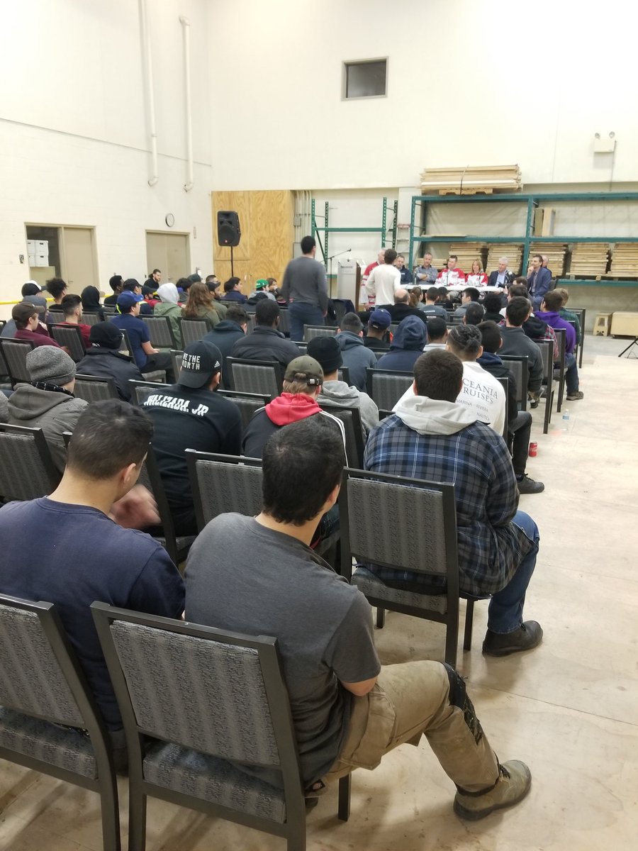MYorke27's tweet image. Creating a Culture of Health &amp;amp; Safety at Work! Rob Ellis of #MySafeWork leads panel of #construction industry experts! Over 130 students/ apprentices engaging and learning from the best! Thx to our employer partners 4 being here! #DayofMourning  @TheLOChampions @tdsboyap #CCAT
