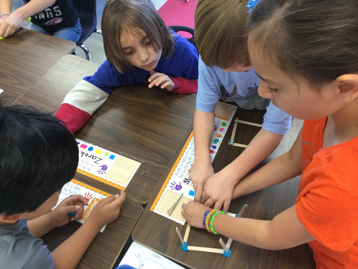ProuseMrs's tweet photo. #lrbethechange
Practicing making our 3D shapes in Trailhead. 🔹🔺🔶♥️ https://t.co/yFbqLLxOTk