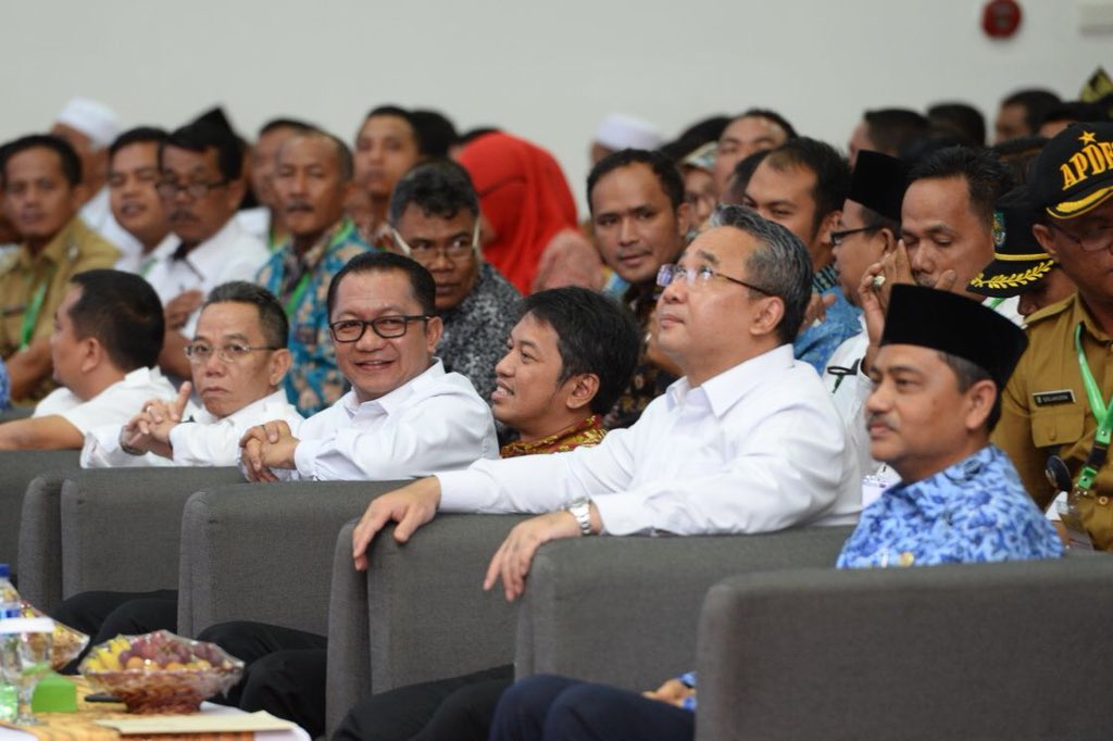 #RembugDesa Regional  Riau dan Kepri. Terima kasih atas masukannya dan mudah2 akan dapat meningkatkan prestasi yang telah kita capai selam ini. Salam berdesa.....