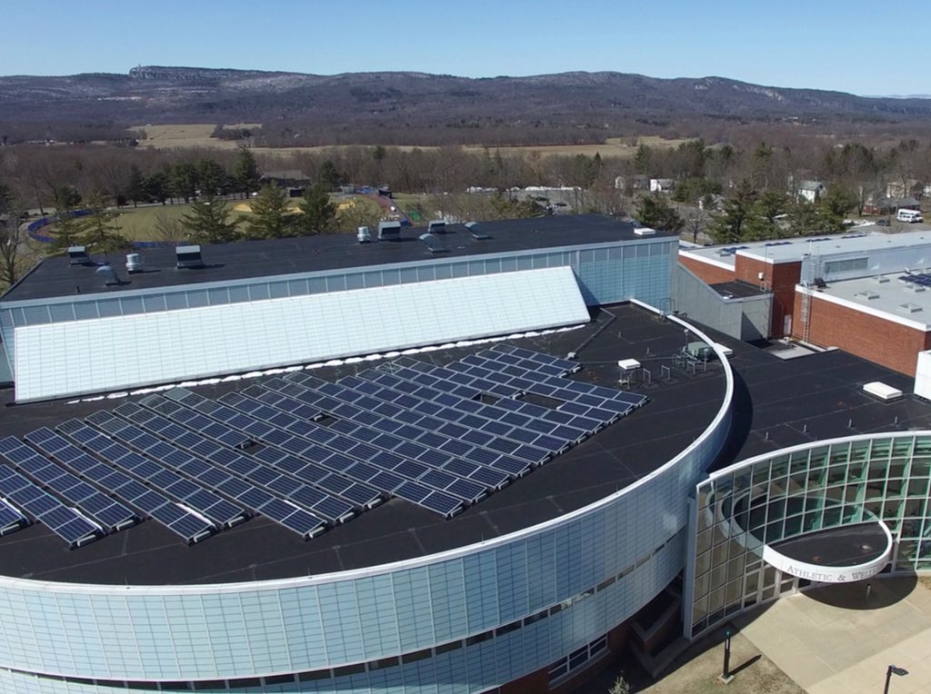 newpaltz's tweet photo. This cutting-edge, $1.4 million #solarenergy storage system includes solar arrays on the roofs of Elting Gymnasium and @sunynplibrary as well as a battery storage system. #npsocial #npgreen #HudsonValley https://t.co/ZcAKZx56bT