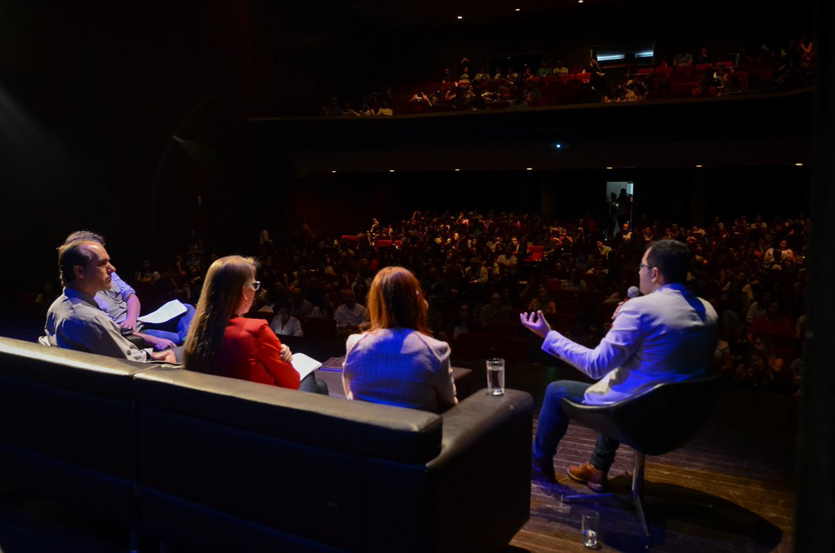 abradigo's tweet photo. Sobre ontem: ABRADi-GO presente, por meio de seu Vice-Presidente, Prof. Leonardo Diogo, no evento Mídia, Pós-verdade e Fake News, realizado no Teatro da PUC Goiás. Parabéns a todos os organizadores.
#abradigo #f https://t.co/LcFRzKnSqO