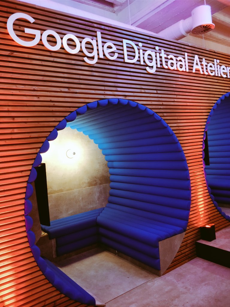 Karlien_dh's tweet photo. Opening #googledigitaalatelier today 🎉. Book your coaching session in digital marketing via https://t.co/OY09xjljvx ! You might see me here as your #trainer https://t.co/R8Es6KxVGQ