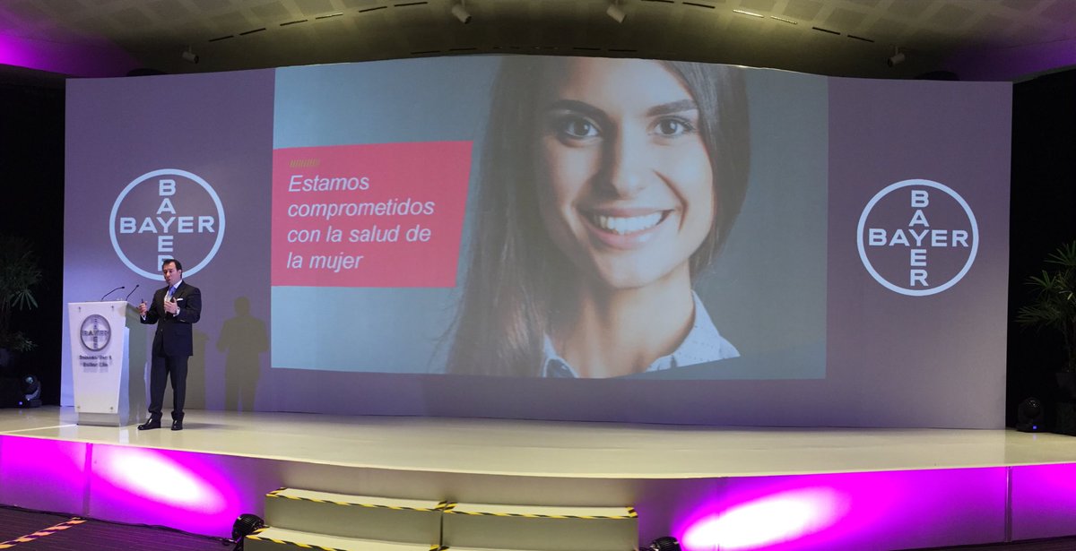 BayerAndinayCAC's tweet photo. Eduardo Magallanes, Vicepresidente de Bayer Pharmaceuticals para Latinoamérica, abre la Conferencia de prensa anual de Latam en #México #BayerInnova #Bayer @BayerenMexico https://t.co/Z4hERPphAN