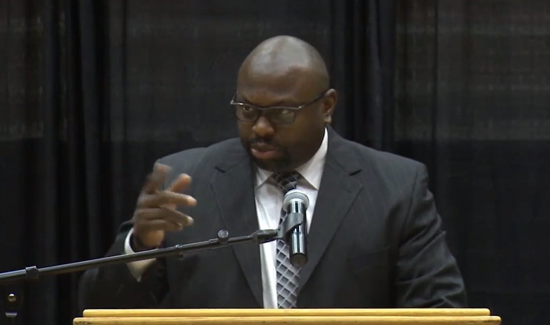 wsyx6's tweet photo. Coach Tony Alford, Ohio State assistant coach who played for Coach Bruce at Colorado State is now speaking about #EarleBruce https://t.co/HN36fWGh22 https://t.co/DZcRRJUKlt
