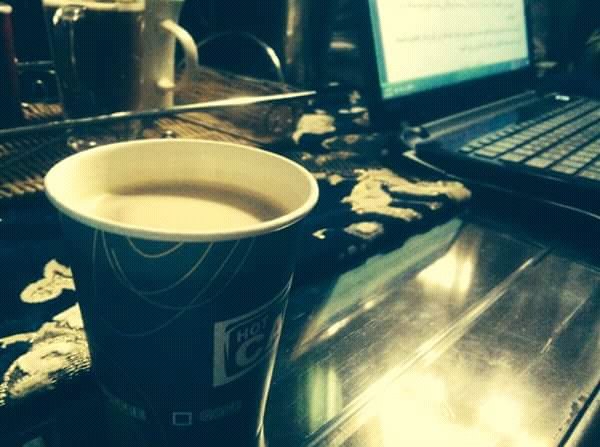 اوقات منحاول نتغير و فعلا منتغير .. 
و بتجي لحظة منرجع فيها لورا أبعد بكتير من أول 
يمكن نحنا ما منستاهل .. او انو التغيير مابناسبنا
#Rima