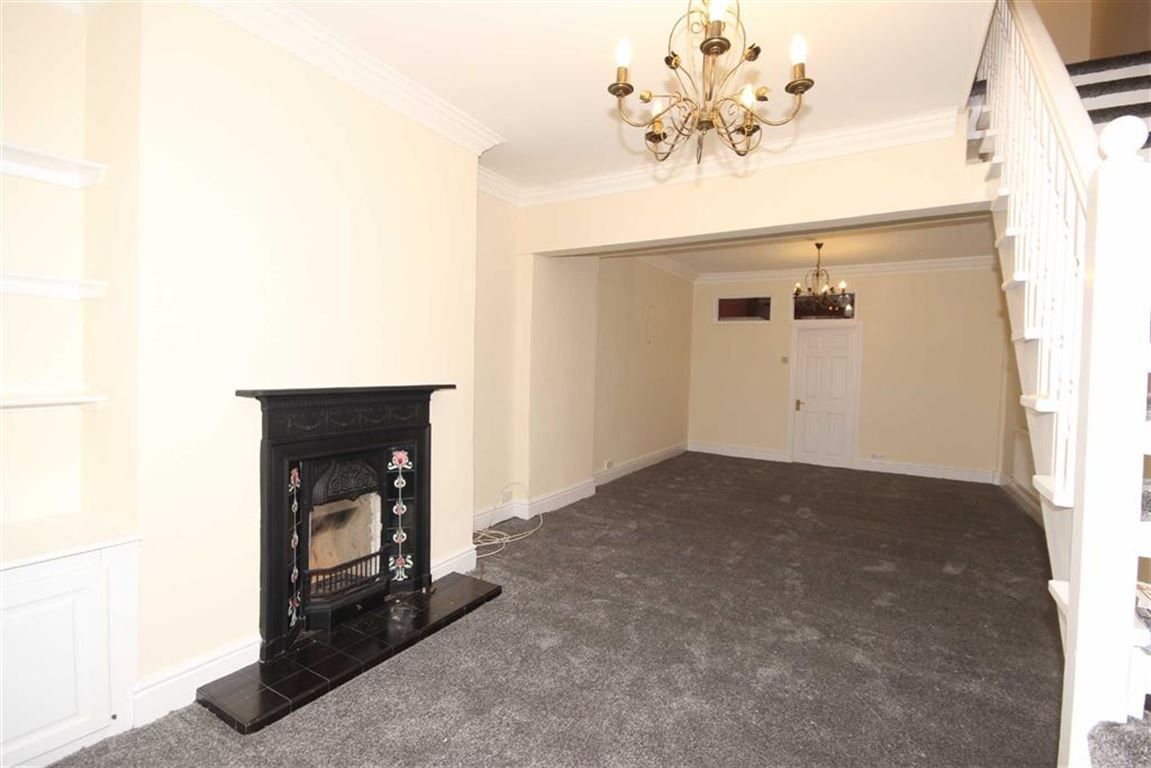 BriscombeNutterStaff tweet media