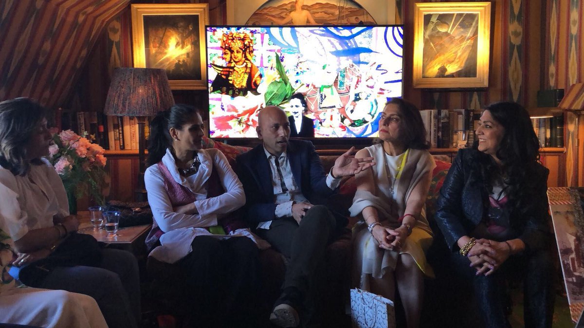 anita_choudhrie's tweet image. Looking back to last weeks fantastic event with Chila Burman, hosted by Stellar International Art Foundation. We talked female artistic empowerment and Chila gave insight into values of artistic practice as a force for social &amp;amp; cultural reflection. #Art #ChilaKumariBurman