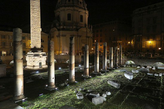 Paarla_'s tweet photo. #Erco – Işığı kullanarak tarihi modellemek: #Roma İmparatorluk Forumları Using light to model history: the Imperial Forums in Rome #led #ledlighting #lighting #aydinlatma #sanataydinlatma #paarla https://t.co/GoscaADSSu https://t.co/33ieYozzB6