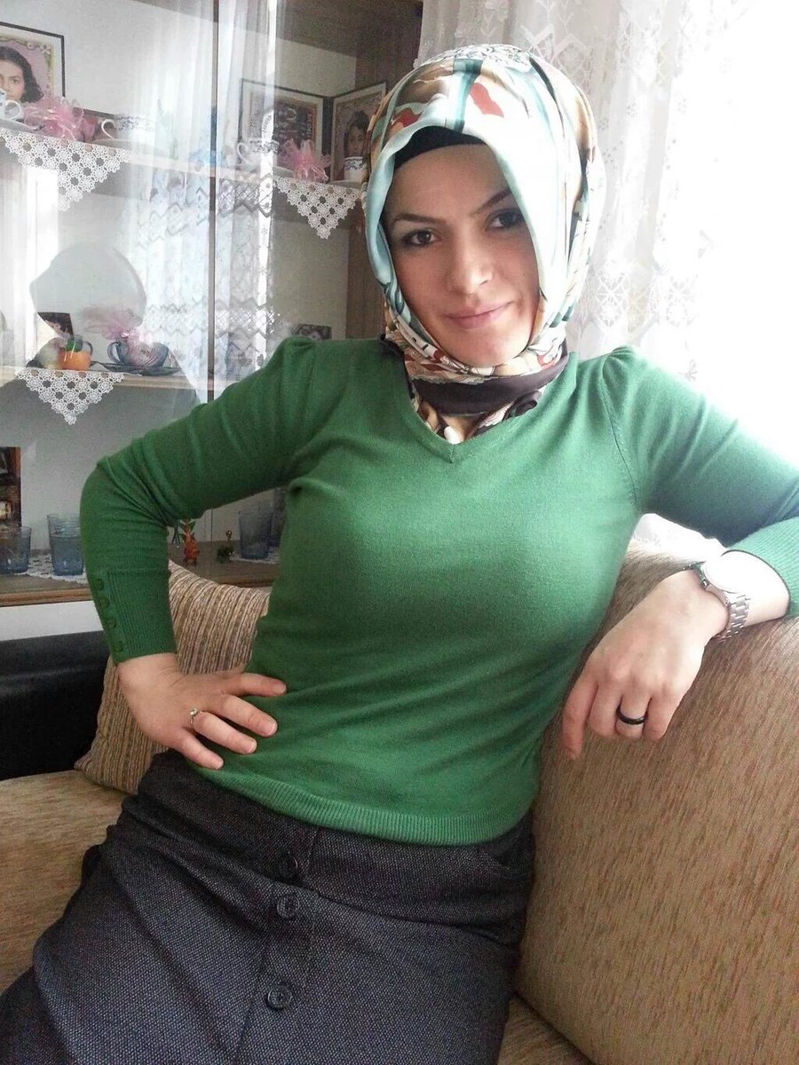 German Mature - Geile Mutter laesst sich von Fluechtling mit Riesen Schwanz ficken German Mature - Geile Mutter laesst sich von Fluechtling mit Riesen Schwanz ficken