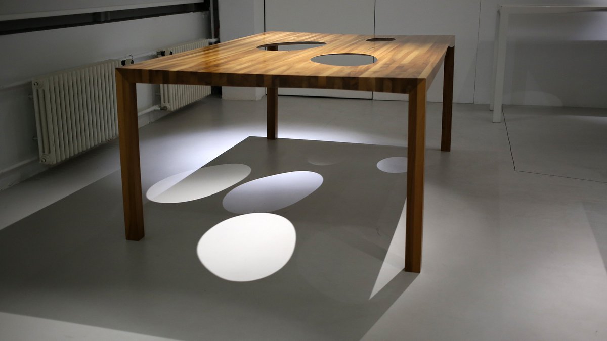 oiioiioioiiioio's tweet photo. "It didn't make any sense.", explains @eth's Fabio Gramazio reflecting on their iconic #mTable in the first part of their @oiioiioioiiioio talk: https://t.co/hnnztddSJt https://t.co/grHRfbQuRJ