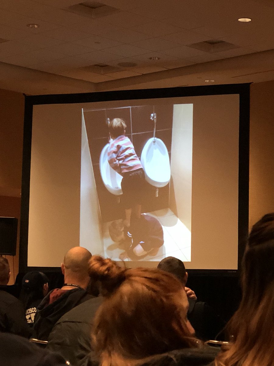 ffrgosselin's tweet image. @flamesaved talking about TRUST @FDIC #thishouserocks #FDIC2018 #nozzlecontrol