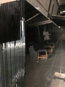 Loginter's tweet photo. Visítanos en nuestras bodegas ubicadas en La Montaña 2074, #Iquique tenemos planchas de #vidrio incoloro, reflectivo, semilla, espejo en 3, 4 y 5 mm. En #perfiles de #aluminio líneas 25, 5000, 32, 12 en colores mate, titanio, blanco y madera. Ventas: +56 9 92240958 https://t.co/PgigV5VV36