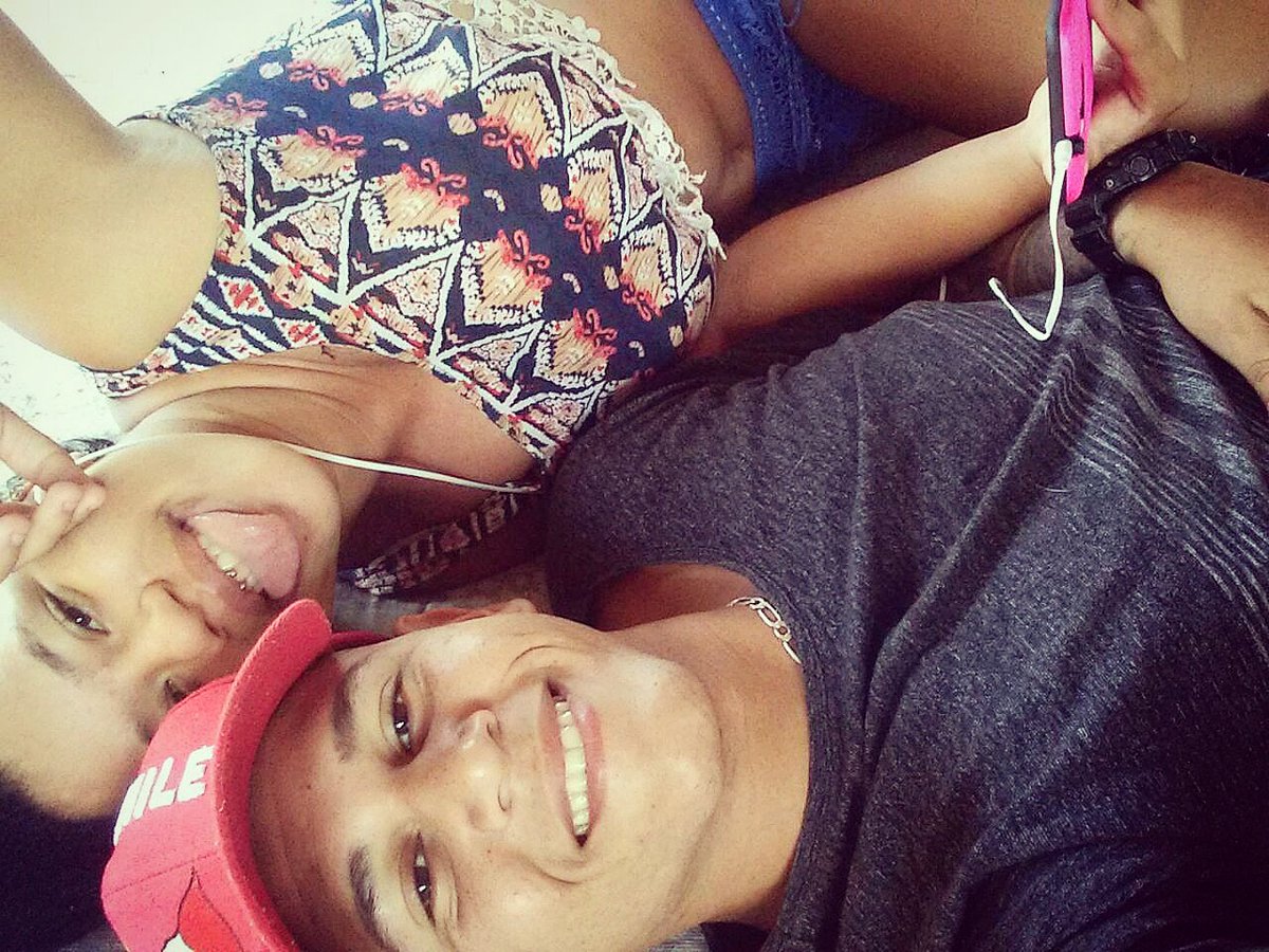 KauaneAlisson's tweet photo. Amo muito🤷♀️😍
#primooo https://t.co/BvWT6dvvME