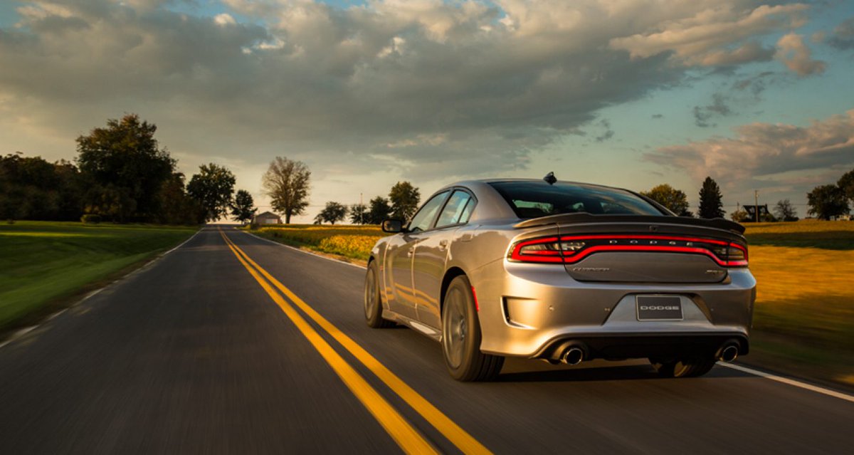 Moritz Chrysler Jeep tweet media