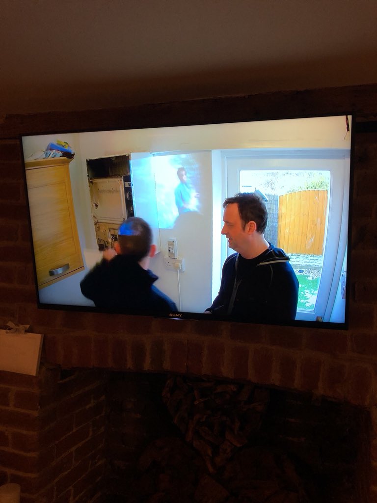RJ_GAS's tweet photo. Watching rouge traders, people should always #regardthecard #gassafe https://t.co/qn1bw1lWt2