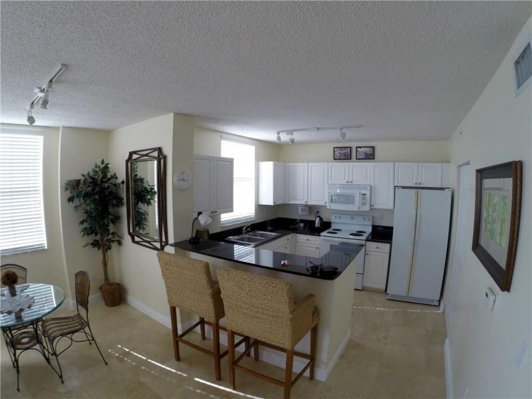 JuliaFKeyes's tweet image. You have to see this home! 2 BD/ 1 BA in West Palm Beach. Call/text/DM me for details.  cpix.me/l/44716892