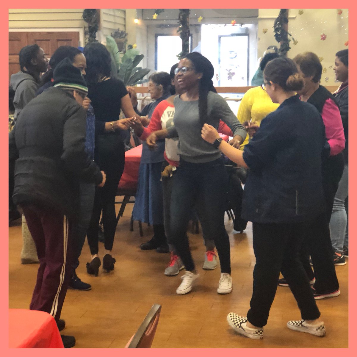 UnionOwls's tweet photo. Day 3οΈβ£ of our Week of Service is completeππΎ #UServe18 #TheOfficeOfCollegeLife #GetInvolved2EVOLVE https://t.co/lCqBXrTM79