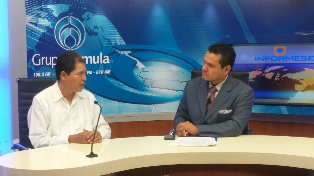 RF_Acapulco's tweet photo. En entrevista @AguiletaMarco con @silvanoblancod Diputado local en el @congresogro en el 106.3 FM y Facebook Live https://t.co/vLQGtagT5S https://t.co/NLn5PisHPD