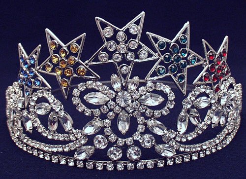 Domestic_Venus's tweet photo. #orderofeasternstar #oes #copycat
Hey @gucci did you know you totally copied the crown from the Order of the Eastern Star? A Masonic affiliated order. https://t.co/Ksx26sYiam