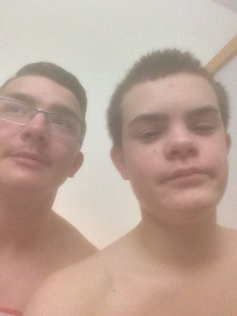 vinss_hi's tweet photo. Aucuns jugements #FineMenThatAreVirgin https://t.co/l2N50kMszk