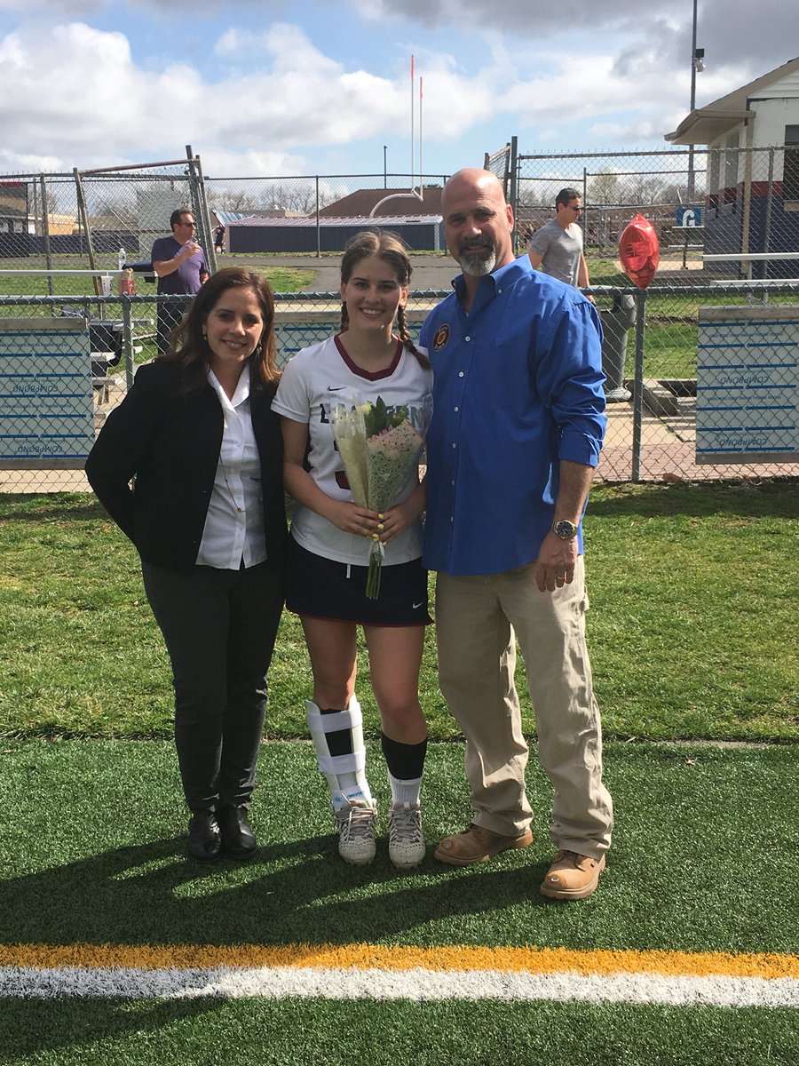 easternviking's tweet photo. Senior Day for @easternglax. Thank you seniors for your dedication &amp; committement to Eastern Athletics. https://t.co/xhe217oJOU