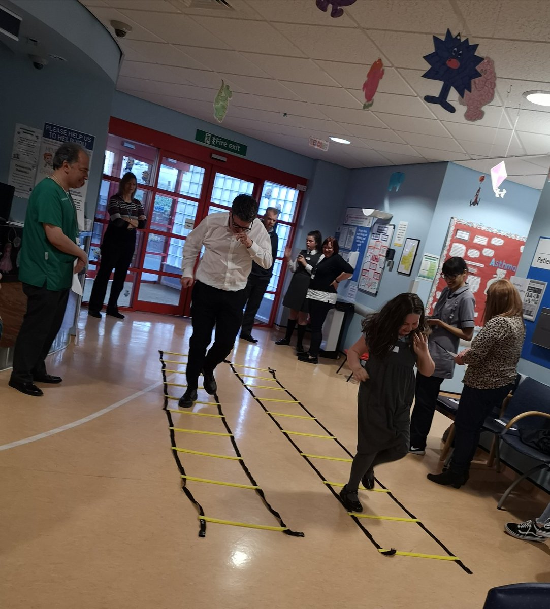 PaedsDiabTeam's tweet photo. What a fab nite at our Annual Carb Counting Evening😉 @mayng888 @SONHStrust #doc #gbdoc #diabetes #t1dm https://t.co/niR6VAAtn5