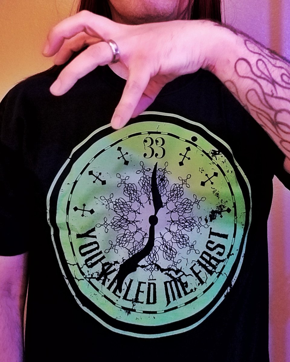 youkilledme1st's tweet photo. New YKMF designs have arrived at Cult 33!! Preorders will materialize soon, only if you remain quietly seated at all times....
#youkilledmefirst #ykmf #cult33 #disneyland #thehauntedmansion #hauntedmansion #foolishmortal #hardcoremansion #hauntedclock https://t.co/NMO9qDr1PY
