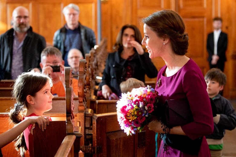 HRHprincesMarie's tweet photo. HRH Princess Marie attends the spring childhood concert association
HRH Princess Marie participated in the Childhood Spring concert at the Holmen Church on April 24 2018 The princess was greeted by Holmen Church's Eigil Bang Olsen and Childhood Director and Dorthe Foged Director https://t.co/n881dnVoMp